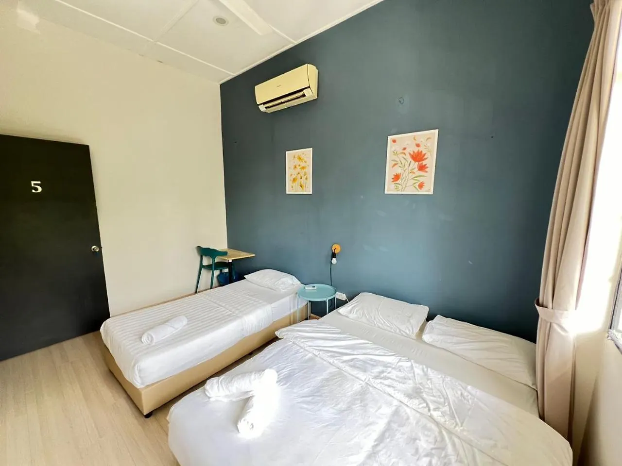 Myroom Georgetown, Off Jalan Burma, Gurney Drive 0*, George Town Malaisie